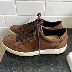 ECCO Women's Brown Casual Sneakers size 39